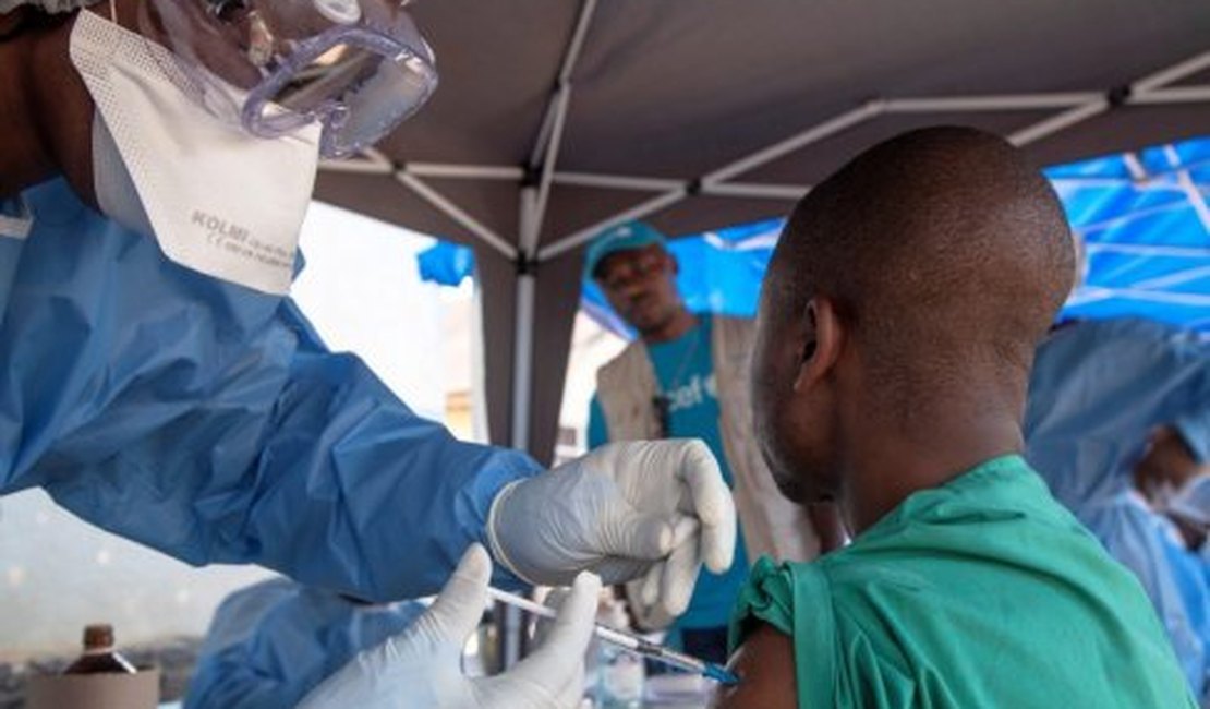 Surto de ebola no Congo mata 280 pessoas
