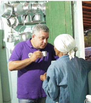 James Ribeiro intensifica agenda porta a porta em Estrela de Alagoas