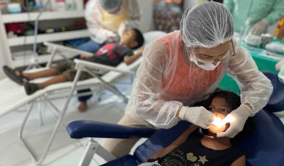 Tratamento dentário preventivo melhora saúde bucal de estudantes dos CMEIs de Maceió