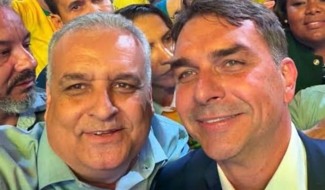 Michelle Bolsonaro celebra Alfredo Gaspar como vice e compartilha foto com Flávio