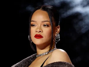 Rihanna é vista pela 1ª vez após a mansão dela ser alvo de tiros