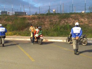 Operação Lei Seca registra 22 condutores de veículos inabilitados em Arapiraca