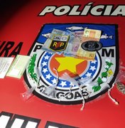 Homem em atitude suspeita é preso com drogas em Arapiraca