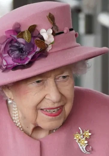 Com saúde debilitada, Rainha Elizabeth não participará de evento de Páscoa