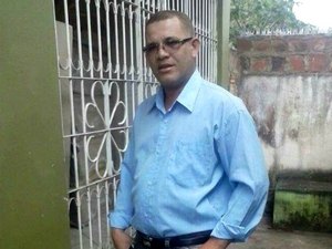 Radialista é morto a tiros em frente a Fórum