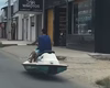 Homem pilotando jetski nas ruas do Benedito Bentes viraliza nas redes