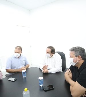 Deputado Leo Loureiro e o presidente da Câmara Arthur Lira visitam Arapiraca para buscar melhorias para os PCDs