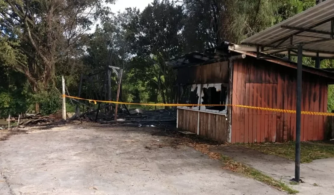 Ex de homem que atacou STF ateia fogo na casa onde moraram, diz família