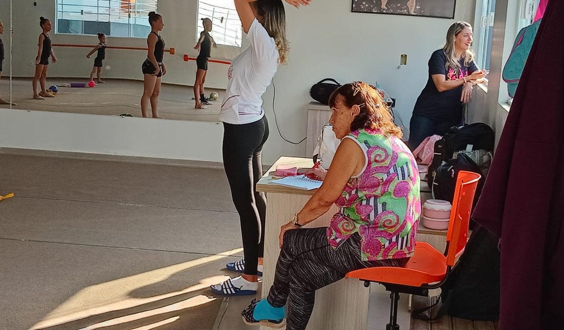 [Vídeo] Colégio Santa Esmeralda e CT Thalita Almeida trazem técnica búlgara de ginástica rítmica visando torneio no RN