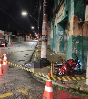 Motoqueiro morre em acidente no Centro de Maceió, após fugir de blitz da Lei Seca