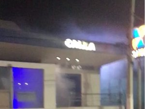[Vídeo] Fumaça em banco assusta moradores de União dos Palmares