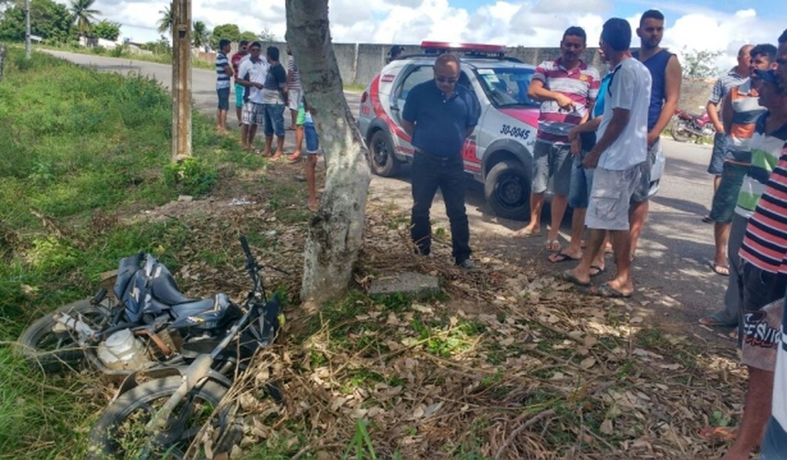 Funcionário de prefeitura de cidade do Agreste morre após acidente com moto