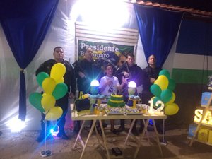 Garoto tem festa de aniversário com tema de Bolsonaro em Maragogi