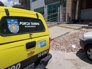 [Vídeo]Dois jovens são executados no Bosque das Arapiraca neste domingo