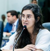 Teca Nelma propõe atendimento odontológico gratuito a vítimas de violência doméstica