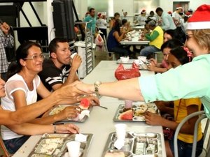 Célia Rocha enaltece pratos servidos no Jerimum