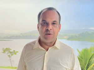 “O governo arrecada cada vez mais tirando dinheiro do bolso do trabalhador e dos empresários”, critica Francisco Sales