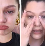 Jessie J cai no choro ao fazer encontro virtual com os fãs