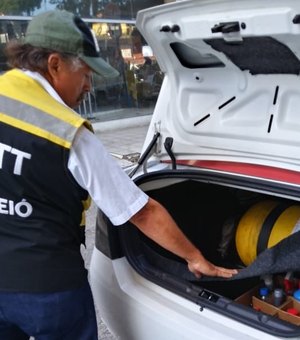 Fiscalização da SMTT autua táxis por uso irregular do GNV