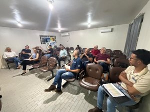 Prefeitura de Palmeira e entidades do comércio discutem obras da Conasa no Centro