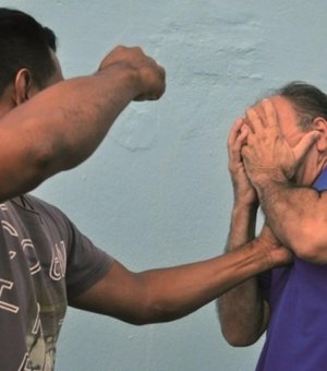 Pai tem lesão na cabeça após ser agredido pelo filho no Bairro Vila Maria em Palmeira