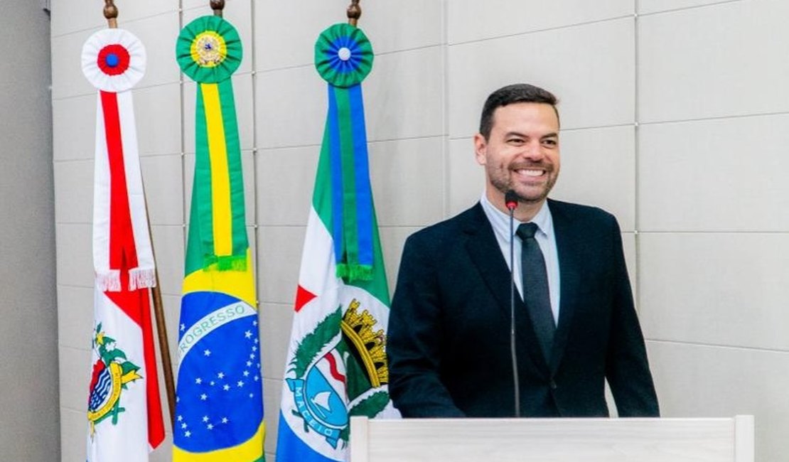 Câmara antecipa o 13º de servidores ativos, comissionados e aposentados