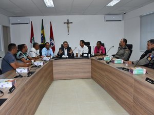 Ministério Público recebe comissão de taxistas e evita fechamento de trânsito em toda Maceió