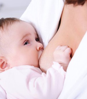 Leite materno produzido por mães vacinadas tem anticorpos contra a Covid-19