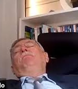 [Video] Procurador dorme durante sessão virtual e colegas não contêm riso na PB