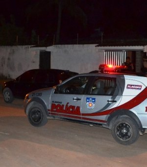 Radialista tem casa invadida em São Miguel dos Campos