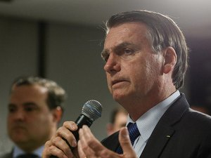 Bolsonaro suspende uso de radares móveis em rodovias federais