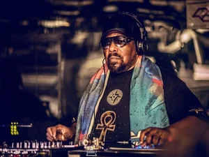 Morre rapper e DJ Afrika Bambaataa, aos 67 anos
