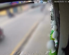 Mulher atropelada por motocicleta ao atravessar fora da faixa de pedestres