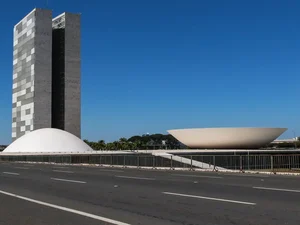 Senado e Câmara elegem novos presidentes neste sábado