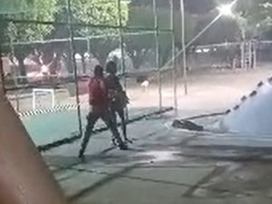 Adolescente com suástica é apreendido por agredir mulher trans em São Miguel