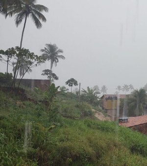 Inmet emite alerta vermelho de chuvas para Região Norte de Alagoas