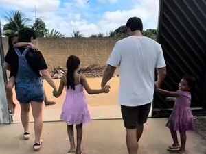 Família do Rio viaja a Alagoas para adotar três irmãs: 'Amanhã nossa vida muda'