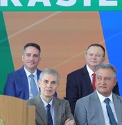 Durante cerimônia no Planalto, Paulo Dantas enfatiza avanços de Alagoas e apoia a CNH do Brasil