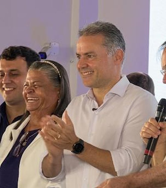 Diplomata, Luciano Barbosa recebe Renan Filho em Arapiraca