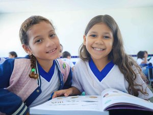 Alagoas atinge a marca histórica de 64% de crianças alfabetizadas e ultrapassa a meta para 2026