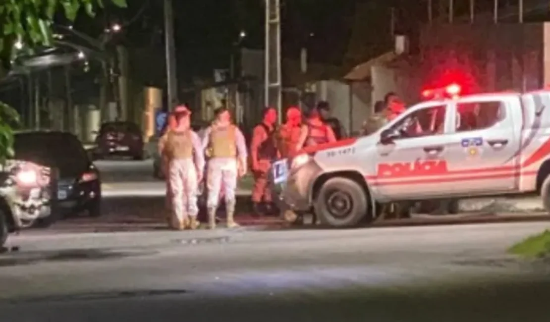 Sargento da reserva da PM é detido por desobedecer e sacar arma durante abordagem