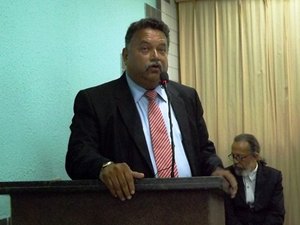 Promotoria de Justiça ajuíza ação contra prefeito
