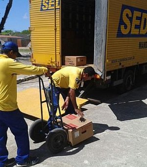 Correios inicia distribuição de carnês do IPTU a moradores de Maceió