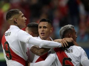 Peru vence Chile e chega à final da Copa América após 44 anos