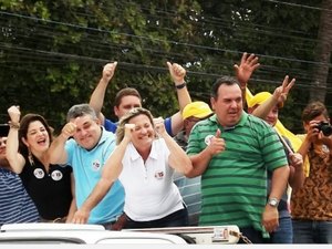 Confusão durante caminhada em Palmeira dos Índios deixa primeira-dama ferida