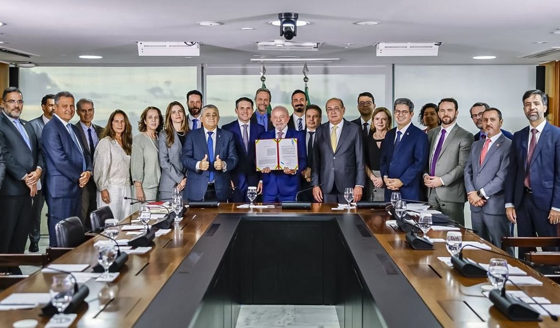 Lula sanciona Lei Antifacção e ressalta prisão de magnatas do crime