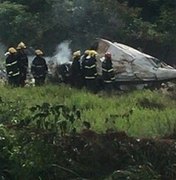 Avião cai e mata quatro pessoas em Minas Gerias