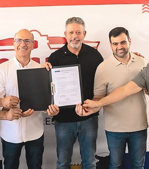 Arthur Lira e Ronaldo Lopes unem forças e deputado leva mais de R$ 7 milhões em obras e equipamentos a Penedo