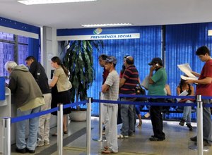 Aposentadoria acima do mínimo é reajustada e teto chega a R$ 5.839
