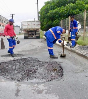 Após trégua das chuvas, Prefeitura intensifica operação tapa-buraco